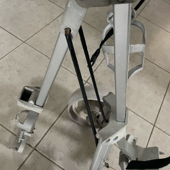 Golf push cart 2 wheeler 
Foldable - Picture 6 of 10